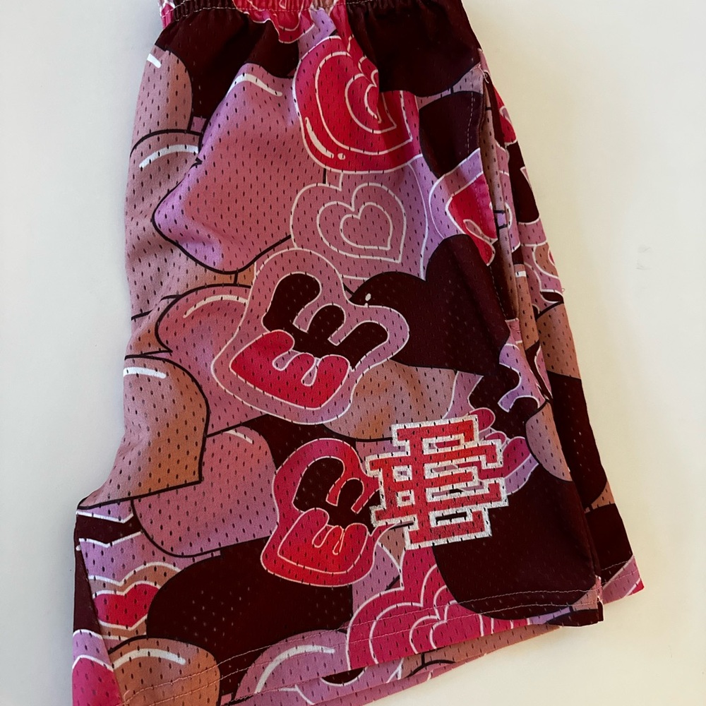 Eric Emanuel EE Basic Short "Pink Heart" Sweat sh… - image 8